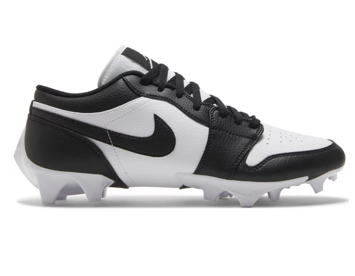 Black jordan cleats hotsell